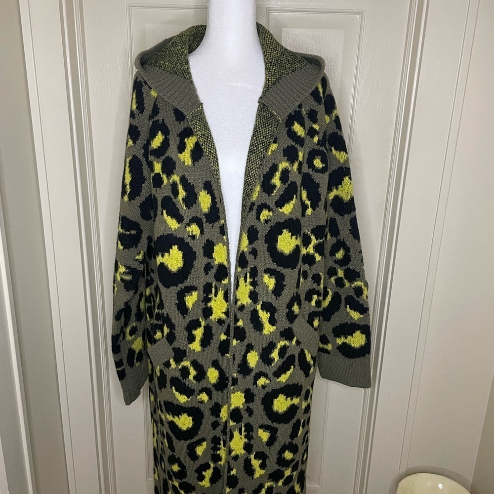 Cozy Casual Cheetah Print Duster Cardigan Sweater w/ Hood, Grn/Blk, Sz 2X-3X - Picture 4 of 12